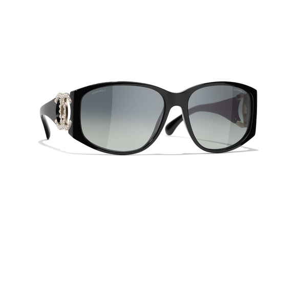 Was a gift but but no longer with said person. - Picture 2 of 8